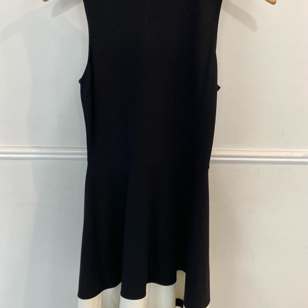 Black Sleeveless Dress